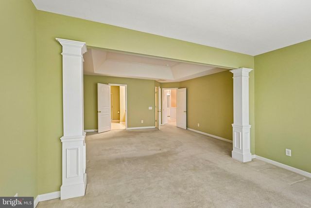 58 WRENTHAM DR, Medford, NJ 08055