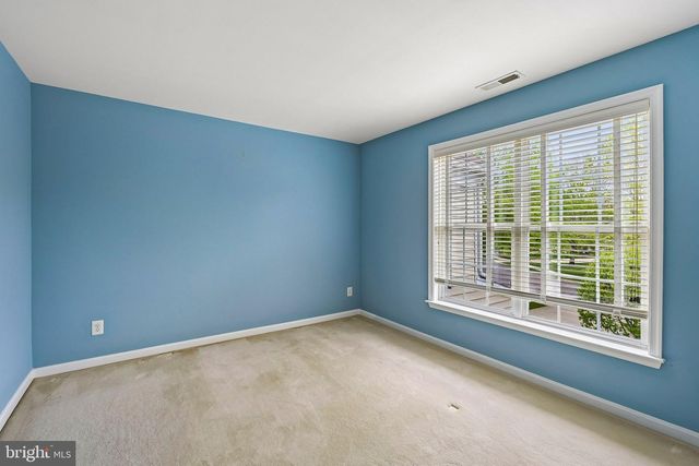 58 WRENTHAM DR, Medford, NJ 08055