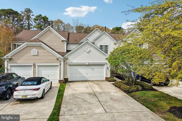 58 WRENTHAM DR, Medford, NJ 08055