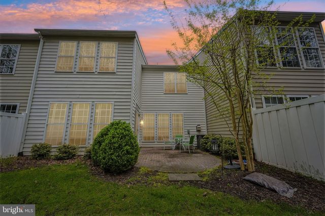 58 WRENTHAM DR, Medford, NJ 08055