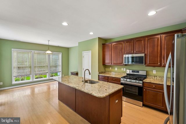 58 WRENTHAM DR, Medford, NJ 08055