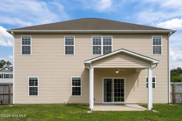 203 Sailor Street, Sneads Ferry, NC 28460