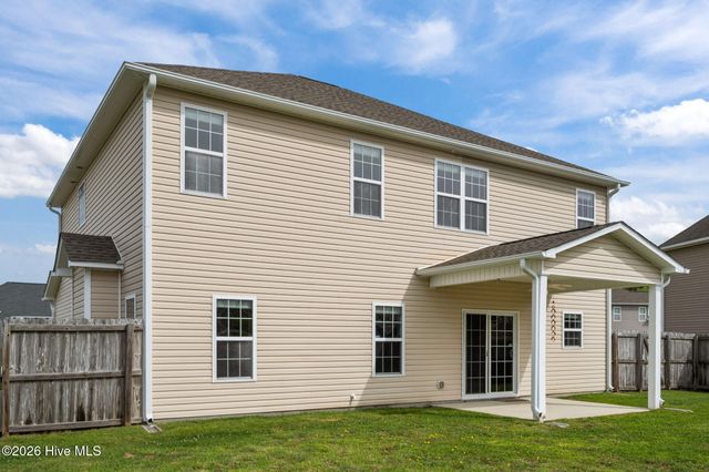 203 Sailor Street, Sneads Ferry, NC 28460