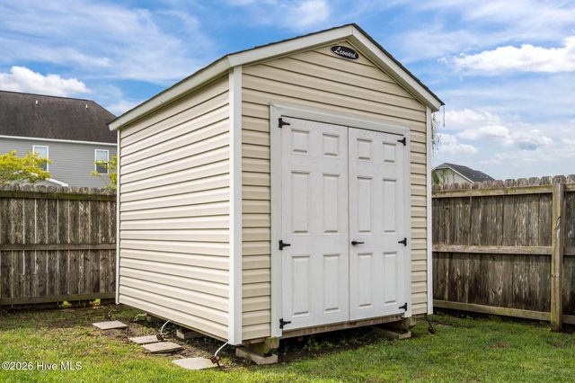 203 Sailor Street, Sneads Ferry, NC 28460