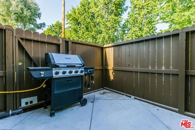 4409 IRVINE Avenue, North Hollywood (los Angeles), CA 91602