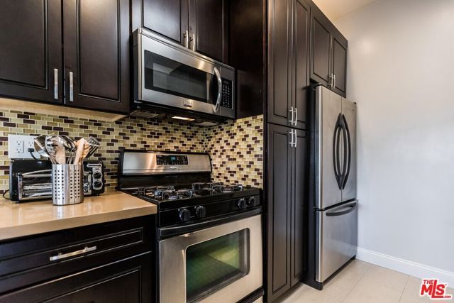 4409 IRVINE Avenue, North Hollywood (los Angeles), CA 91602