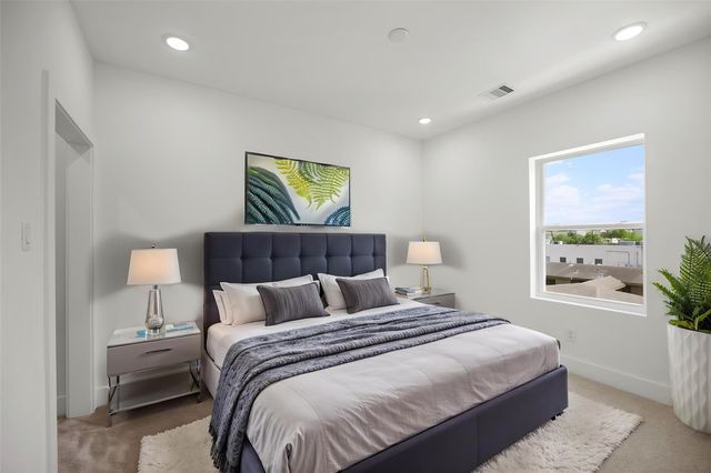 870 W Little York Road D, Houston, TX 77091