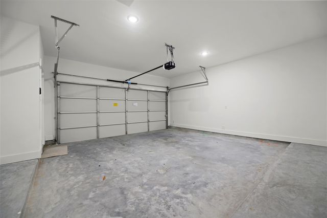 870 W Little York Road D, Houston, TX 77091