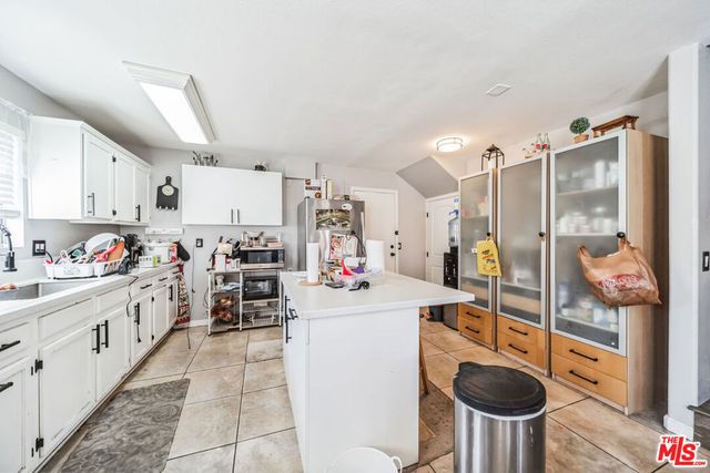 12221 Athens Way, Los Angeles, CA 90061