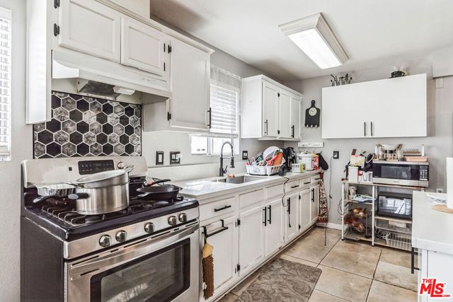 12221 Athens Way, Los Angeles, CA 90061