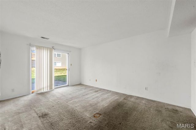 3703 Candlewyck Club Drive D, Florissant, MO 63034