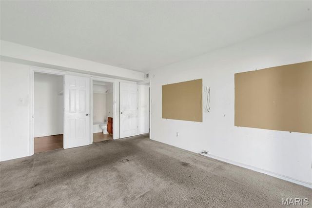 3703 Candlewyck Club Drive D, Florissant, MO 63034