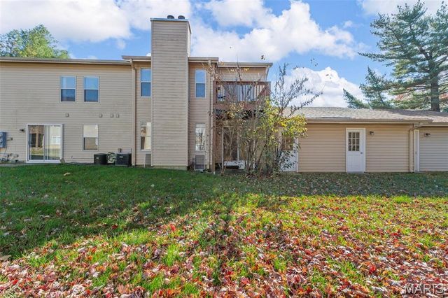 3703 Candlewyck Club Drive D, Florissant, MO 63034