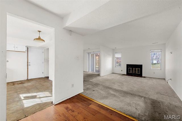 3703 Candlewyck Club Drive D, Florissant, MO 63034