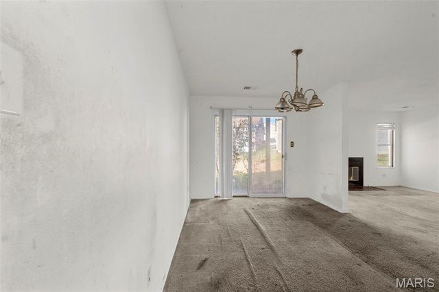 3703 Candlewyck Club Drive D, Florissant, MO 63034