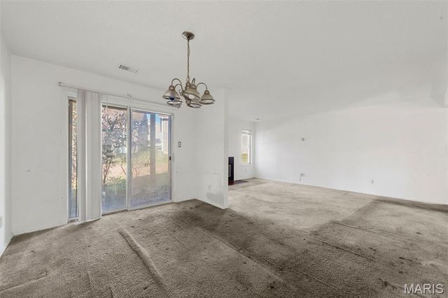 3703 Candlewyck Club Drive D, Florissant, MO 63034