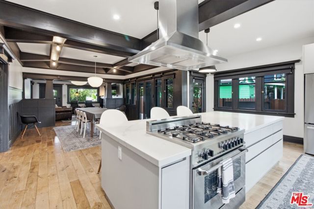 1548 W 48th Street, Los Angeles, CA 90062