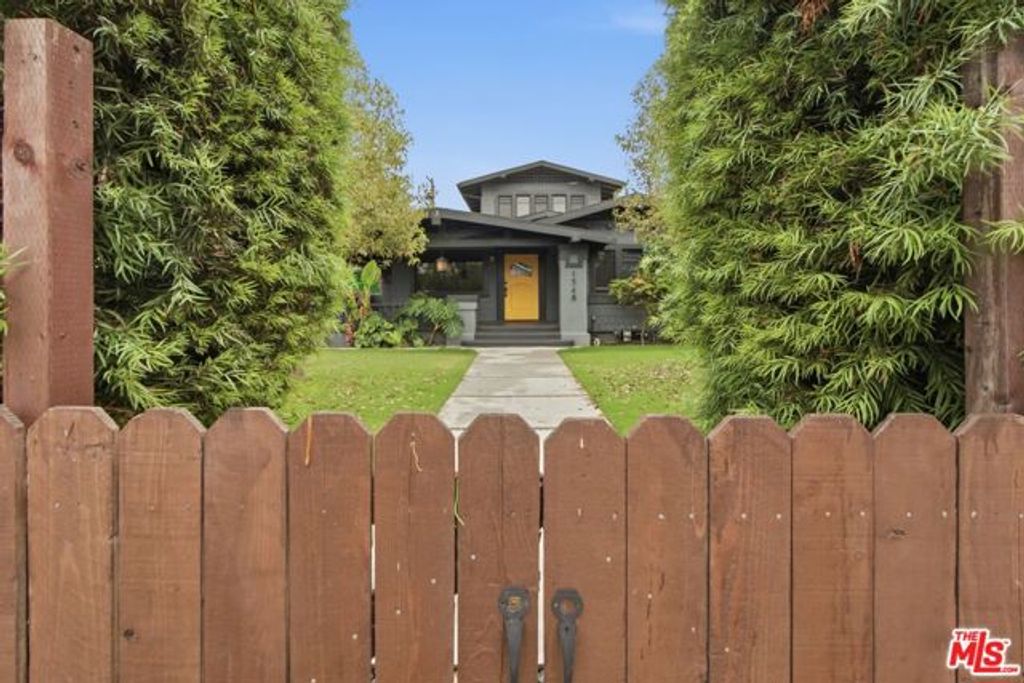 1548 W 48th Street, Los Angeles, CA 90062