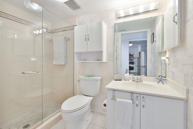 647 WOODLAWN DRIVE 647, Bradenton, FL 34210