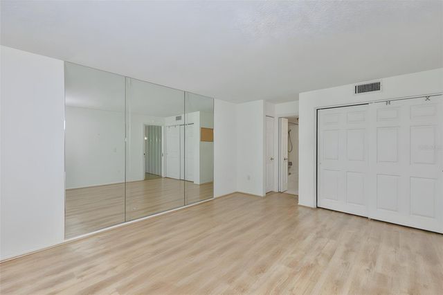 647 WOODLAWN DRIVE 647, Bradenton, FL 34210