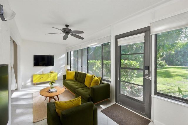 647 WOODLAWN DRIVE 647, Bradenton, FL 34210