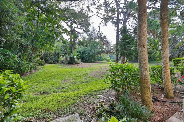 647 WOODLAWN DRIVE 647, Bradenton, FL 34210