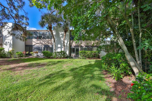 647 WOODLAWN DRIVE 647, Bradenton, FL 34210
