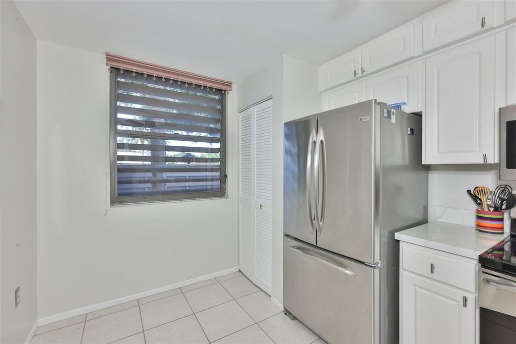 647 WOODLAWN DRIVE 647, BRADENTON, FL 34210 — photo 5