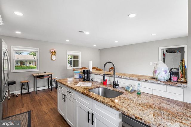 57 EASTBROOK LN, Willingboro, NJ 08046