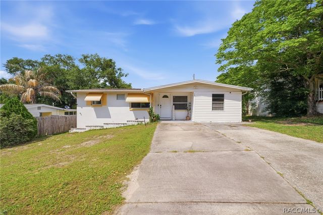 13 E Lemon Street, Beverly Hills, FL 34465