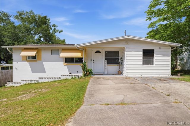 13 E Lemon Street, Beverly Hills, FL 34465