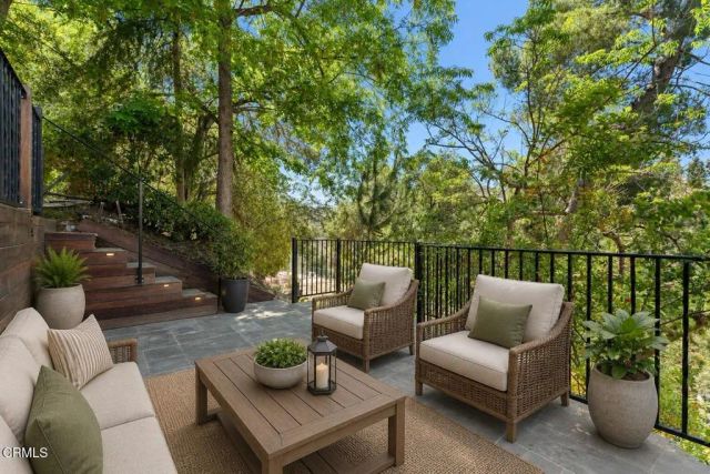 405 Woodcliffe Road, Pasadena, CA 91105