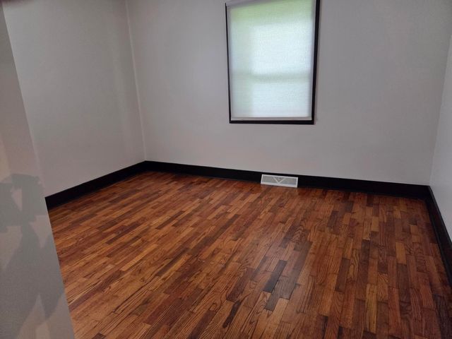 330 Robertson Avenue, Battle Creek City, MI 49015