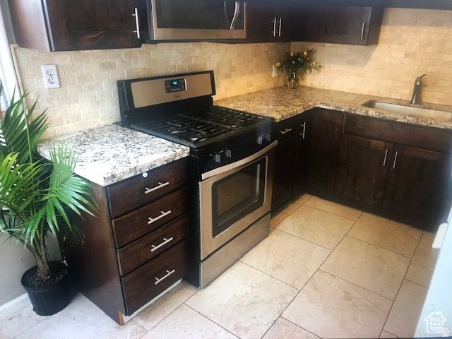 2726 S CYPRUS LN, Magna, UT 84044