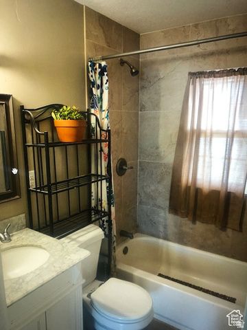 2726 S CYPRUS LN, Magna, UT 84044