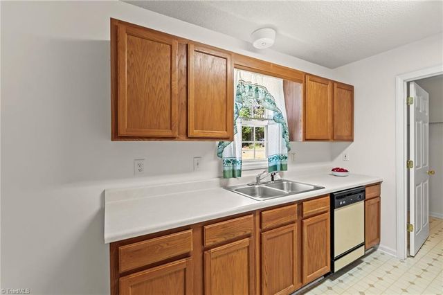 998 Fuller Mill Road, Thomasville, NC 27360