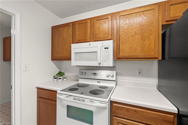 998 Fuller Mill Road, Thomasville, NC 27360