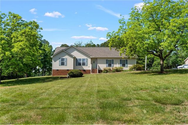 998 Fuller Mill Road, Thomasville, NC 27360