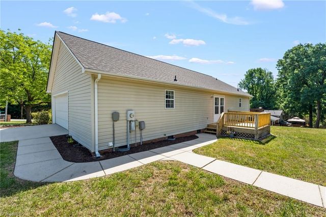 998 Fuller Mill Road, Thomasville, NC 27360