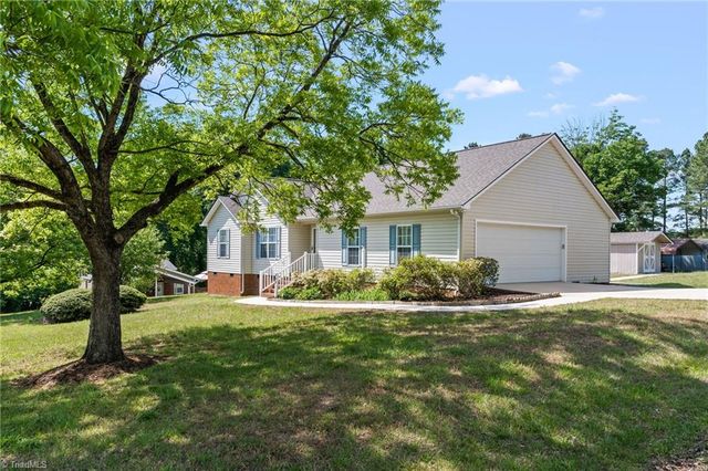 998 Fuller Mill Road, Thomasville, NC 27360