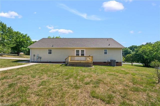 998 Fuller Mill Road, Thomasville, NC 27360