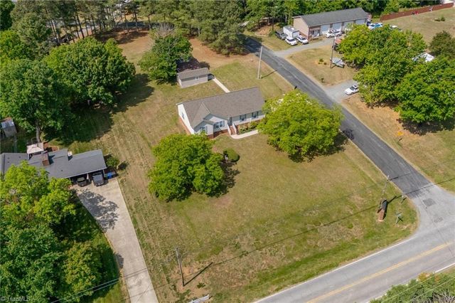 998 Fuller Mill Road, Thomasville, NC 27360