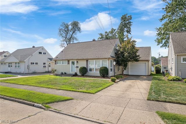 1121 Valleyview Avenue SW, Canton, OH 44710