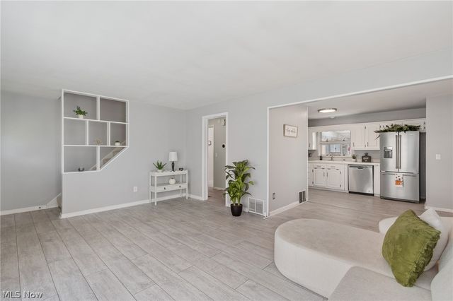 1121 Valleyview Avenue SW, Canton, OH 44710