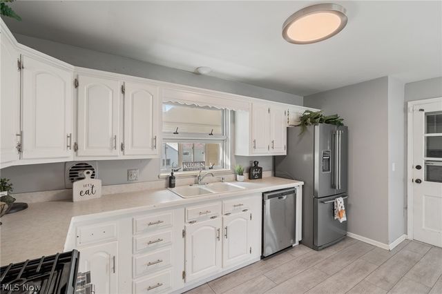 1121 Valleyview Avenue SW, Canton, OH 44710