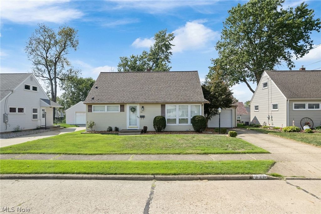 1121 Valleyview Avenue SW, Canton, OH 44710