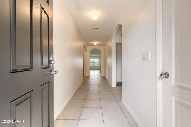 5214 Old Walker Way, Port Orange, FL 32128