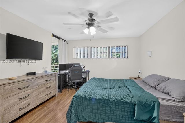 7653 NW 79th Ave 312, Tamarac, FL 33321