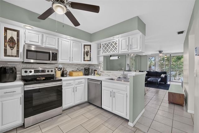 7653 NW 79th Ave 312, Tamarac, FL 33321