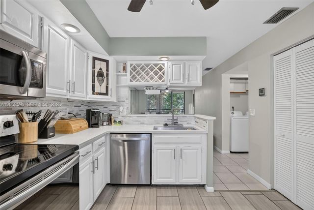 7653 NW 79th Ave 312, Tamarac, FL 33321